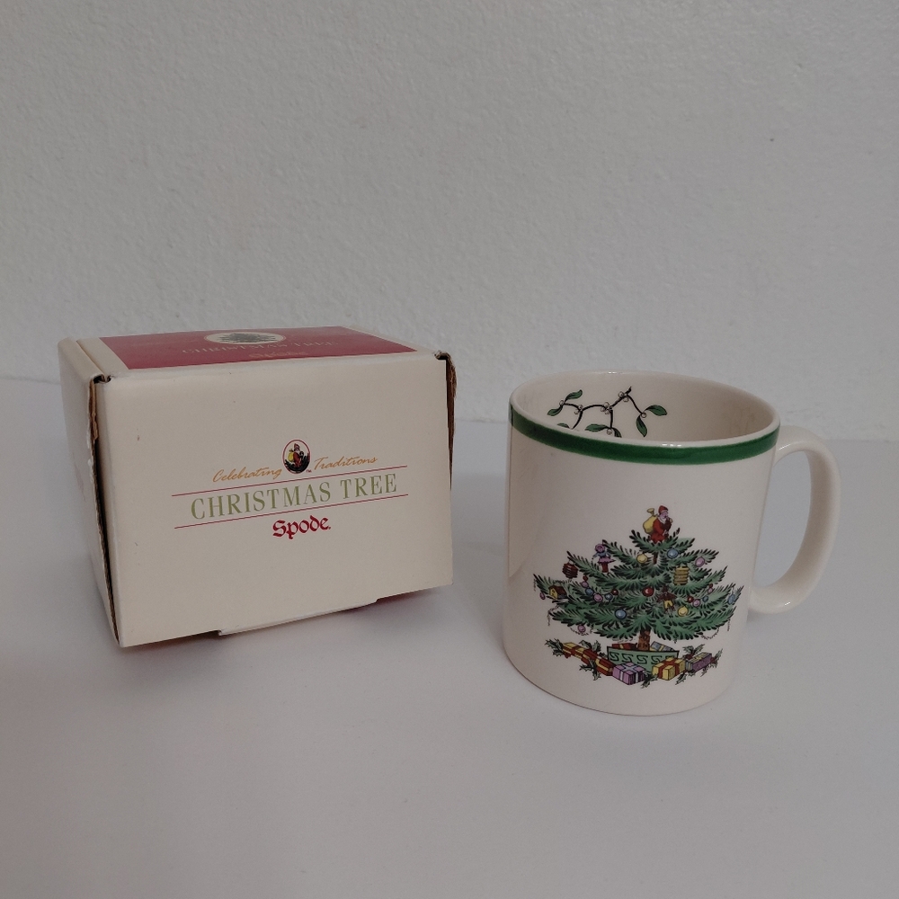 New Open Box Spode Christmas Tree Mug Made In England . Original box .